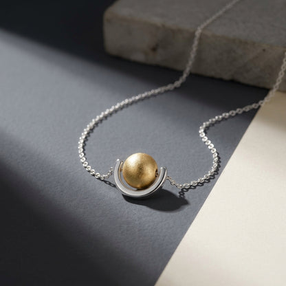 Two-Tone Pearl Pendant Necklace