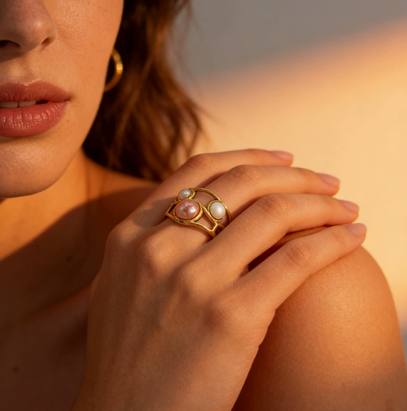 Adjustable Pearl Spiral Ring